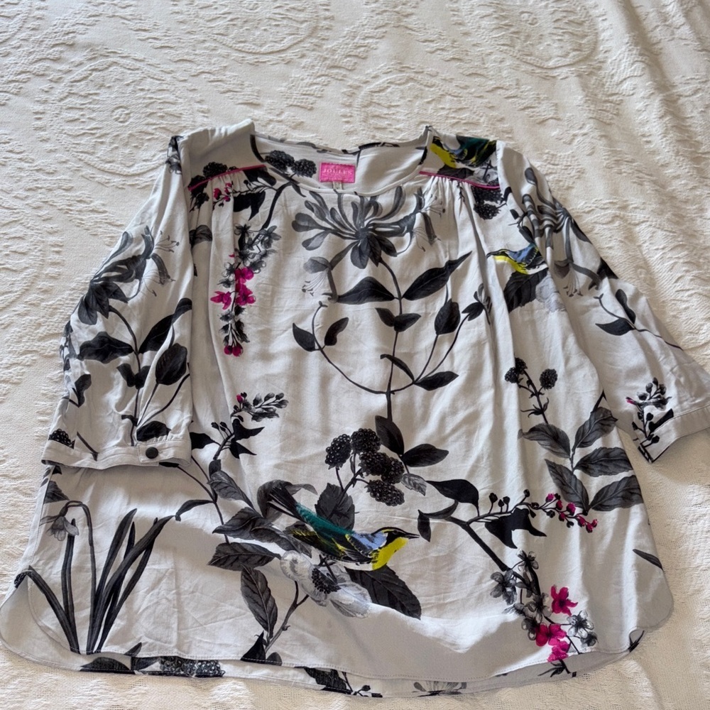 BNWT Black and Pink Floral / Bird Blouse by Joules